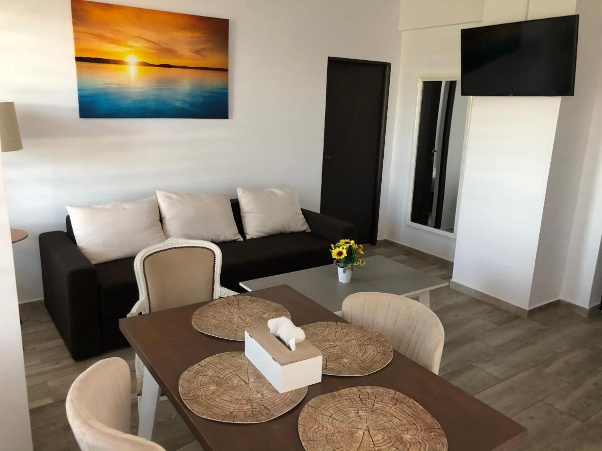 Lotus Northsea Apartment Mamaia Luaran gambar