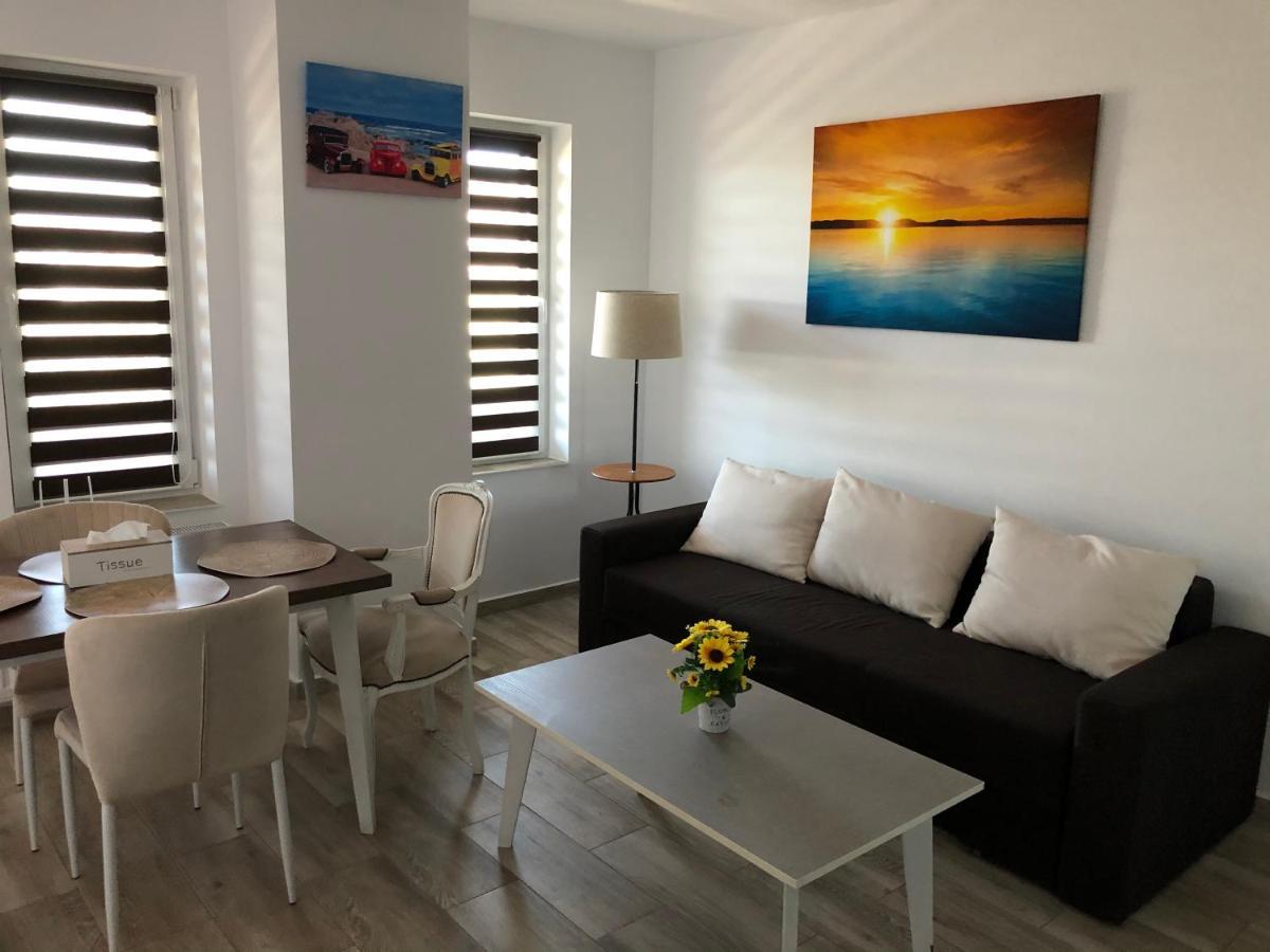 Lotus Northsea Apartment Mamaia Luaran gambar