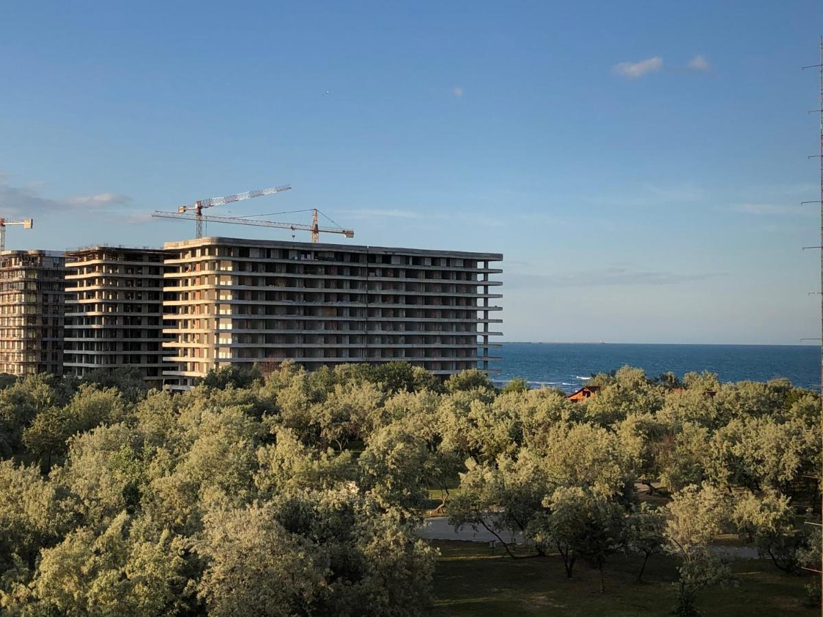 Lotus Northsea Apartment Mamaia Luaran gambar