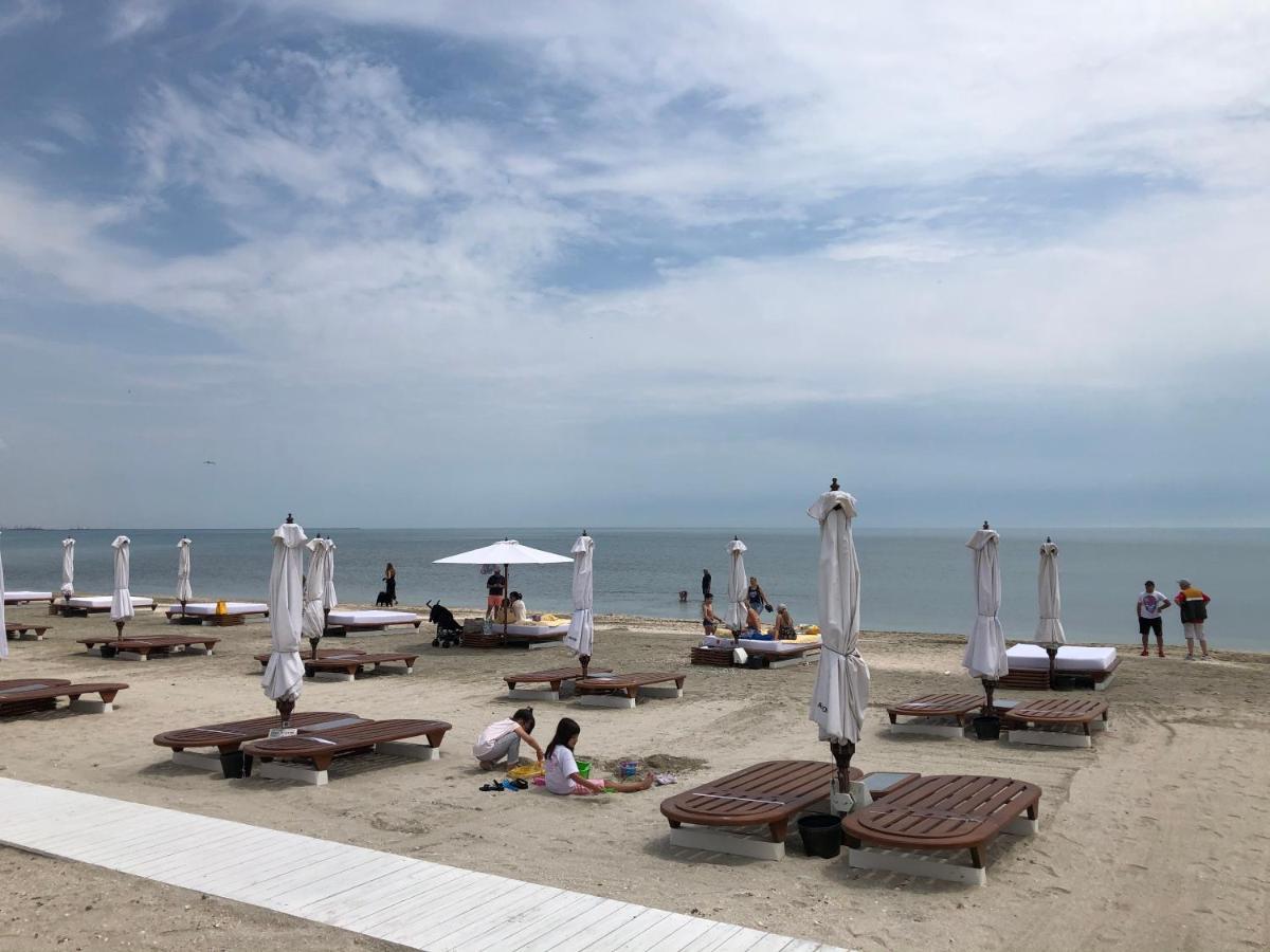 Lotus Northsea Apartment Mamaia Luaran gambar